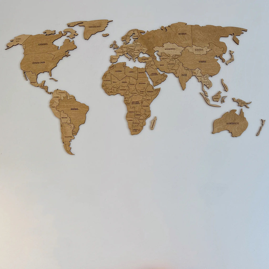 Carte du monde en bois de fabrication artisanale française 