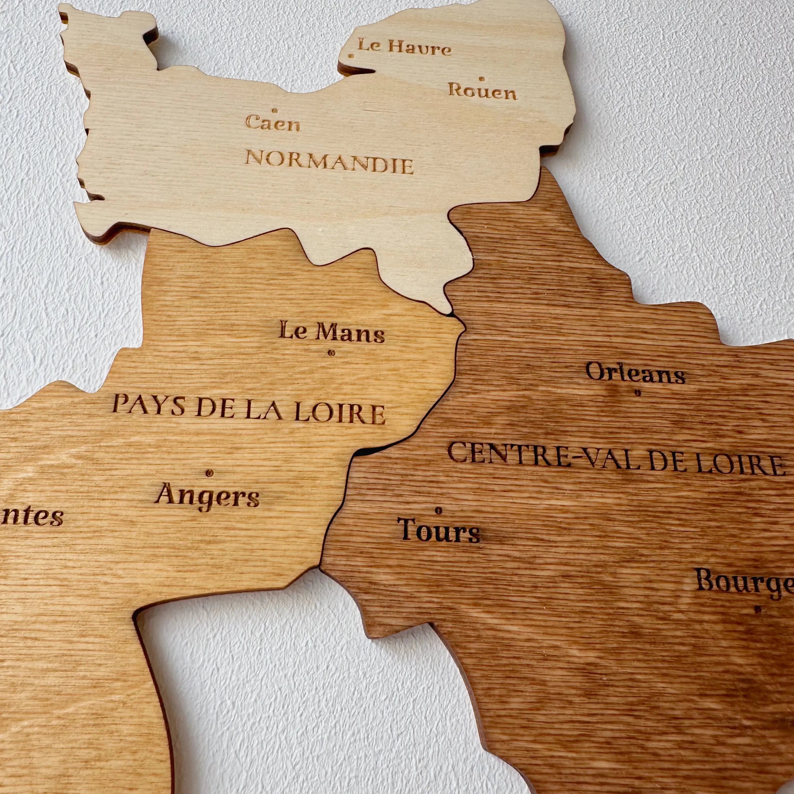 Carte de France dans son coloris tricolore pour une décoration murale originale